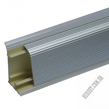 Плінтус рифлений M3030 (п) L-4